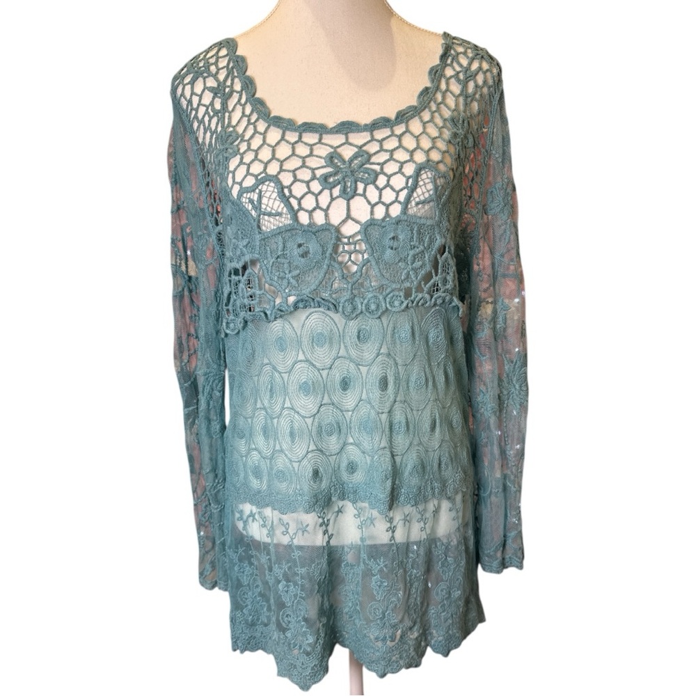 Sorrento Crochet Blouse - Picture 2 of 7